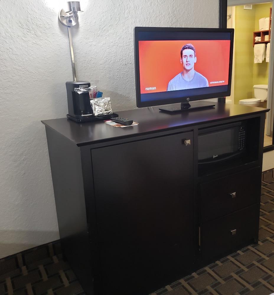 Spark By Hilton Tampa Brandon Heartland Екстериор снимка