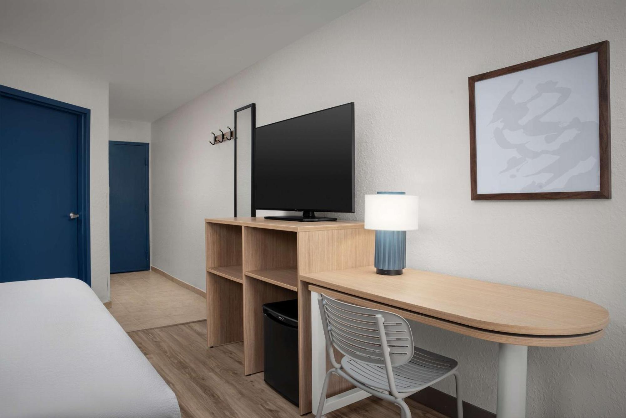 Spark By Hilton Tampa Brandon Heartland Екстериор снимка