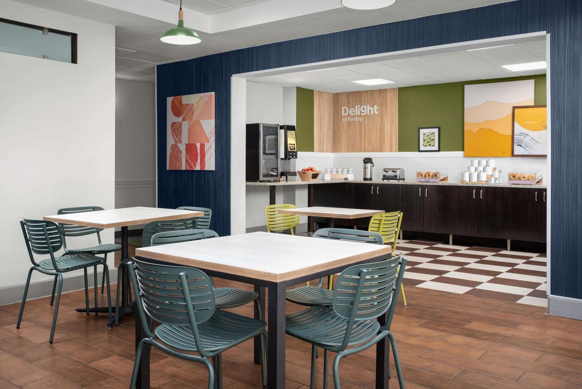 Spark By Hilton Tampa Brandon Heartland Екстериор снимка