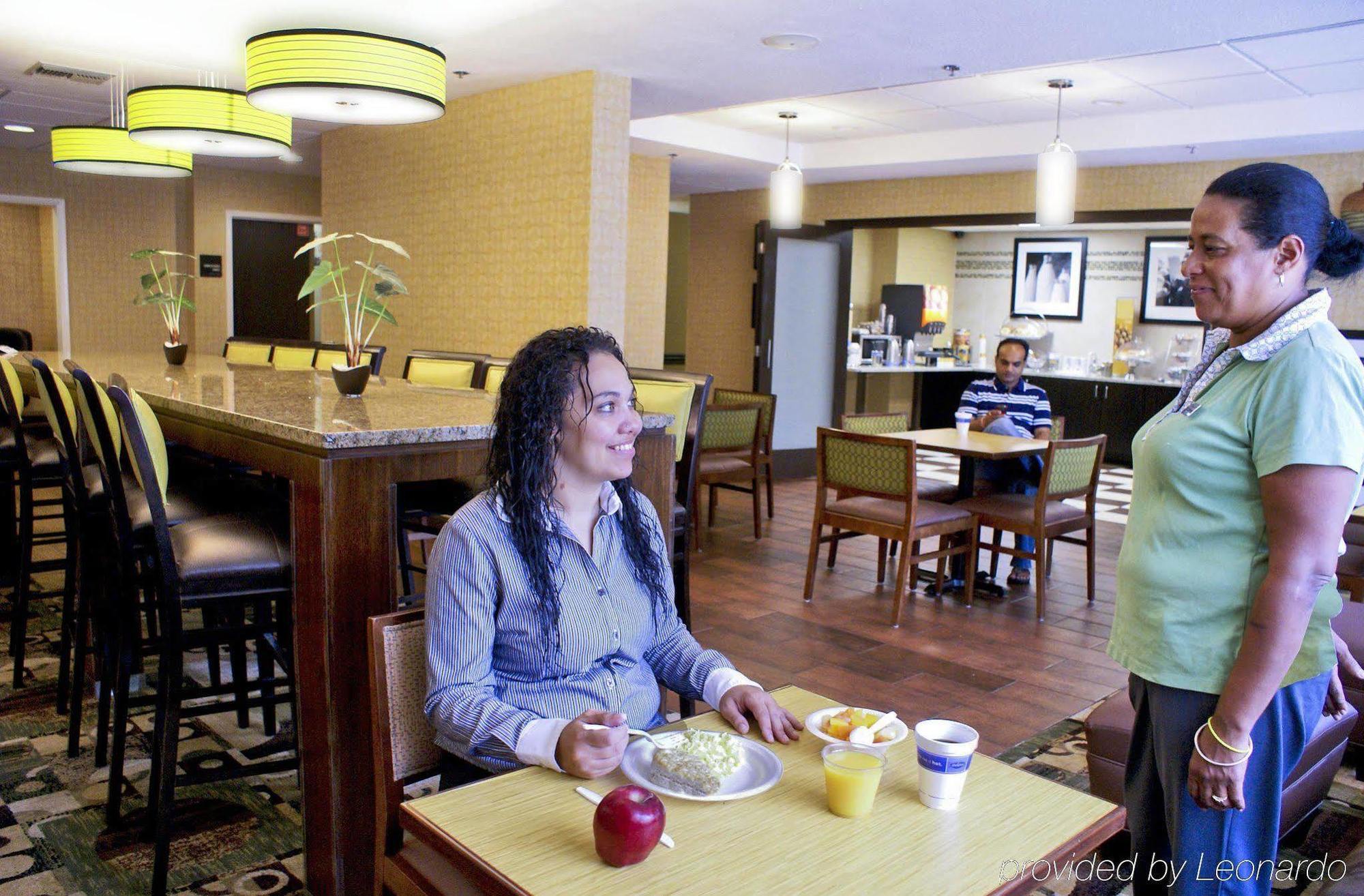 Spark By Hilton Tampa Brandon Heartland Ресторант снимка