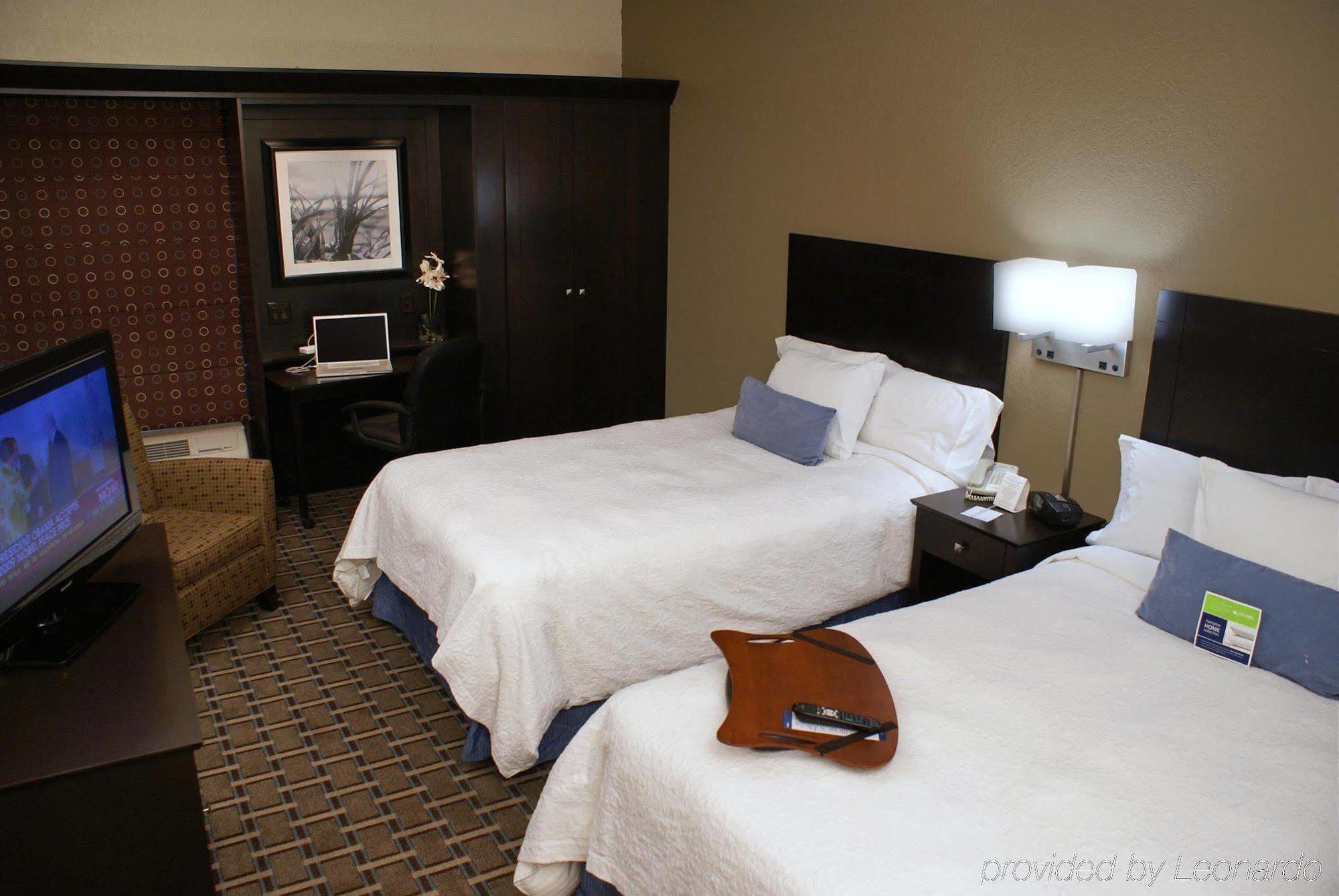 Spark By Hilton Tampa Brandon Heartland Стая снимка